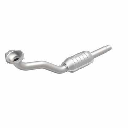 MagnaFlow Volkswagen Standard Grade Federal / EPA Compliant Direct-Fit Catalytic Converter 22923 360 Degree Image Set
