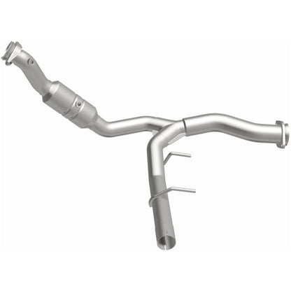 MagnaFlow Ford F-150 California Grade CARB Compliant Direct-Fit Catalytic Converter 5451429 Photo - out of package