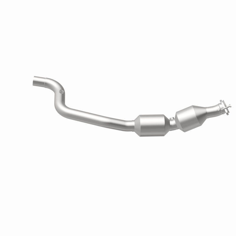 MagnaFlow 13-17 Range Rover V8 5 OEM Underbody Direct Fit EPA Compliant Catalytic Converter 21-536 21-536 360 Degree Image Set