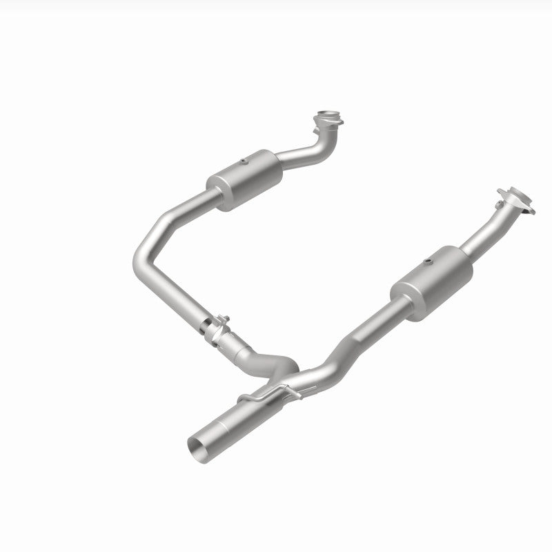 Magnaflow 09-13 Ford E-350 Super Duty V10 6.8 OEM Underbody Direct Fit Catalytic Converter 21-599 21-599 360 Degree Image Set