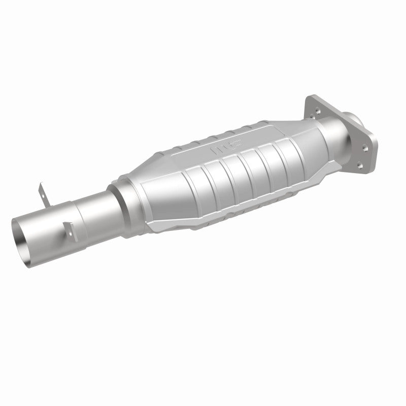 MagnaFlow Standard Grade Federal / EPA Compliant Direct-Fit Catalytic Converter 93486 360 Degree Image Set