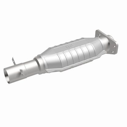 MagnaFlow Standard Grade Federal / EPA Compliant Direct-Fit Catalytic Converter 93486 360 Degree Image Set