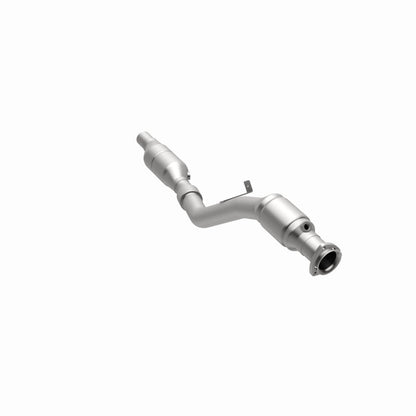 MagnaFlow California Grade CARB Compliant Direct-Fit Catalytic Converter 441096 360 Degree Image Set