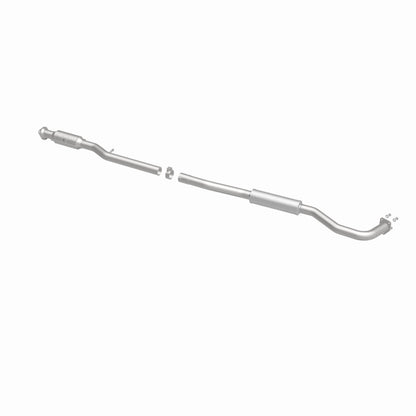 MagnaFlow Mitsubishi Outlander OEM Grade Federal / EPA Compliant Direct-Fit Catalytic Converter 51539 360 Degree Image Set