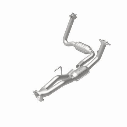 MagnaFlow Jeep OEM Grade Federal / EPA Compliant Direct-Fit Catalytic Converter 49444 360 Degree Image Set