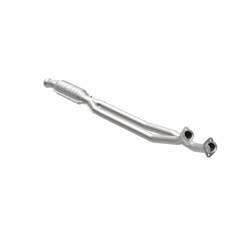 MagnaFlow Volvo HM Grade Federal / EPA Compliant Direct-Fit Catalytic Converter 23954 360 Degree Image Set