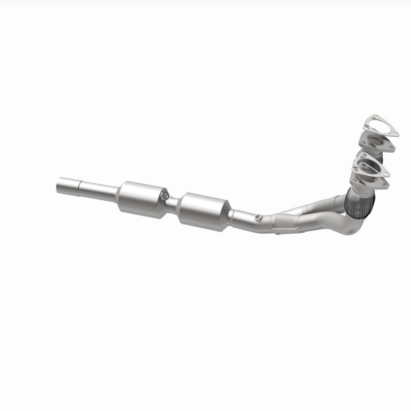 MagnaFlow Volkswagen OEM Grade Federal / EPA Compliant Direct-Fit Catalytic Converter 52289 360 Degree Image Set