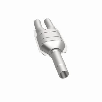 MagnaFlow HM Grade Federal / EPA Compliant Direct-Fit Catalytic Converter 23286 360 Degree Image Set