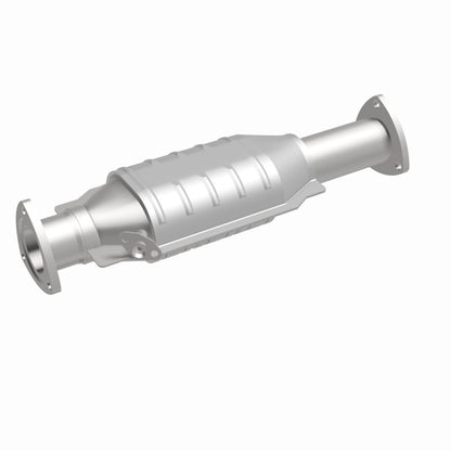 MagnaFlow Toyota Land Cruiser Standard Grade Federal / EPA Compliant Direct-Fit Catalytic Converter 23894 360 Degree Image Set