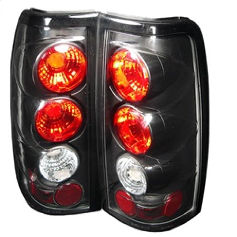 Spyder Chevy Silverado 1500 03-06 (Does Not Fit Stepside)Euro Style Tail Lights Blk ALT-YD-CS03-BK 5001696 5001696 Photo - Primary