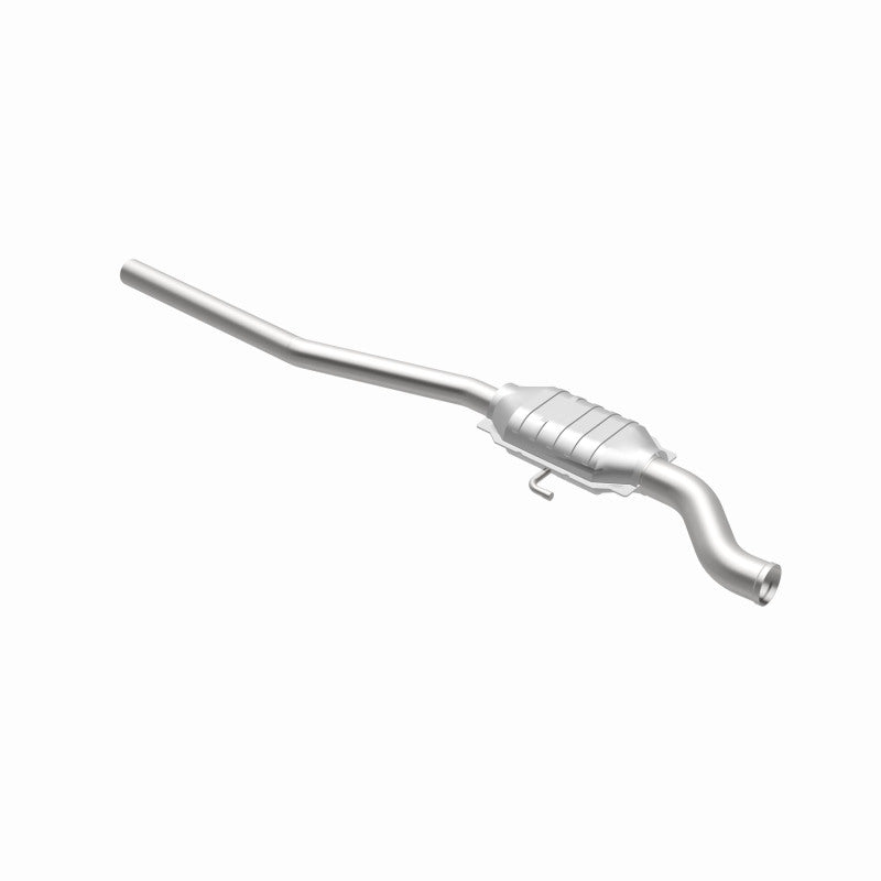 MagnaFlow California Grade CARB Compliant Direct-Fit Catalytic Converter 3391244 360 Degree Image Set