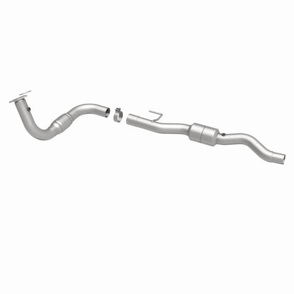 MagnaFlow OEM Grade Federal / EPA Compliant Direct-Fit Catalytic Converter 49636 360 Degree Image Set