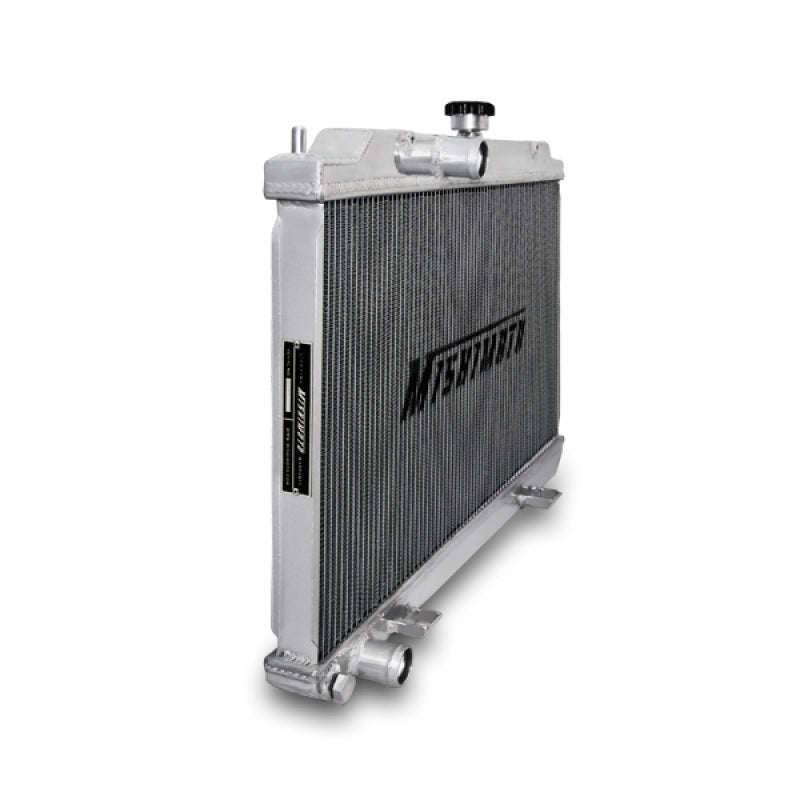 Mishimoto Aluminum Racing Radiator 00-05 Sentra SE-R Manual Transmission MMRAD-SEN-00 Photo - Close Up