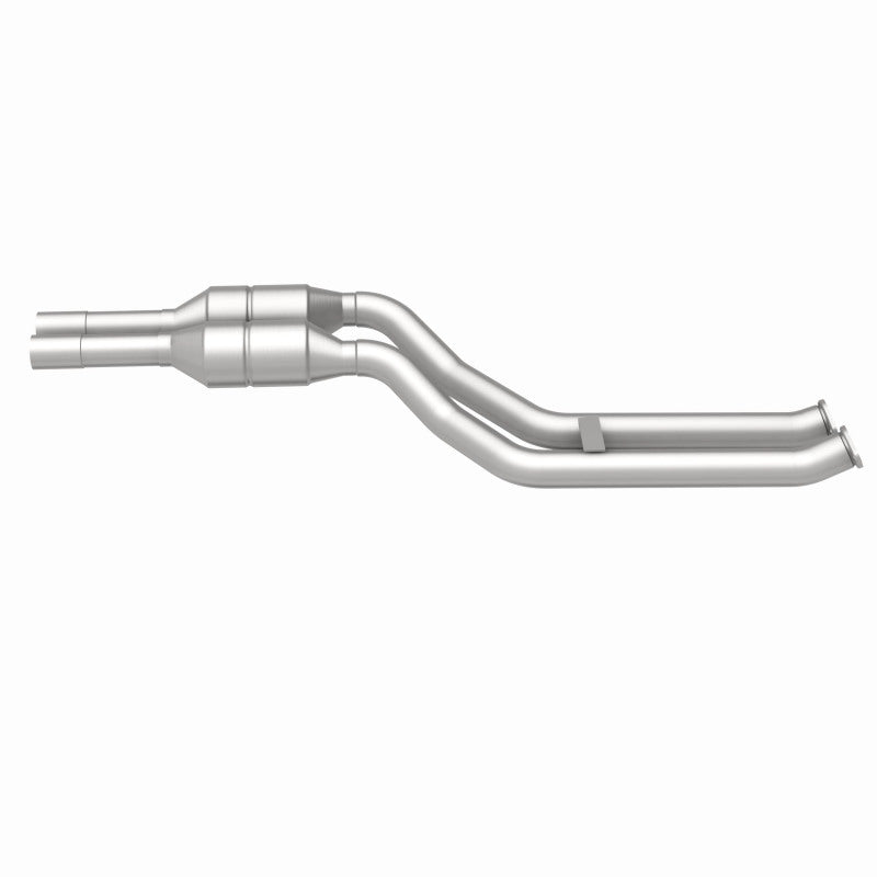 MagnaFlow BMW HM Grade Federal / EPA Compliant Direct-Fit Catalytic Converter 24510 360 Degree Image Set