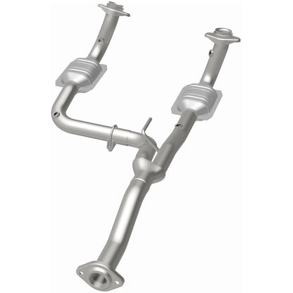 MagnaFlow Jeep Liberty HM Grade Federal / EPA Compliant Direct-Fit Catalytic Converter 23957 Photo - out of package