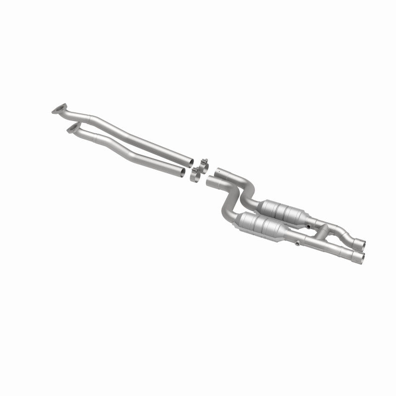 MagnaFlow BMW 528i HM Grade Federal / EPA Compliant Direct-Fit Catalytic Converter 24022 360 Degree Image Set