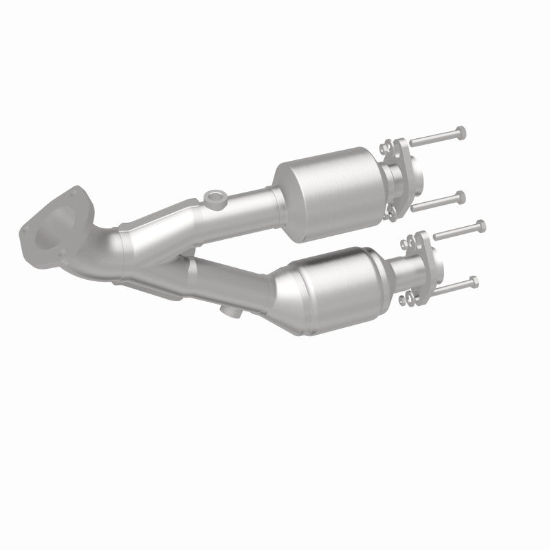 MagnaFlow Jeep Cherokee OEM Grade Federal / EPA Compliant Direct-Fit Catalytic Converter 49465 360 Degree Image Set