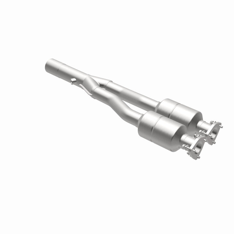 MagnaFlow Audi TT Quattro OEM Grade Federal / EPA Compliant Direct-Fit Catalytic Converter 51123 360 Degree Image Set