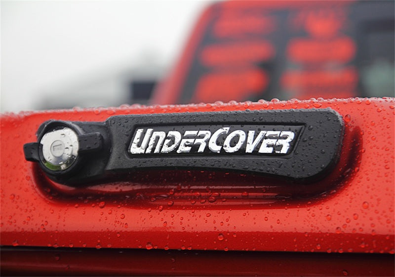 Undercover Elite LX 19 (New Body Style) Ram 1500-3500 6.4ft-KXJ SRW w/out RB UC3118L-KXJ Photo - Mounted
