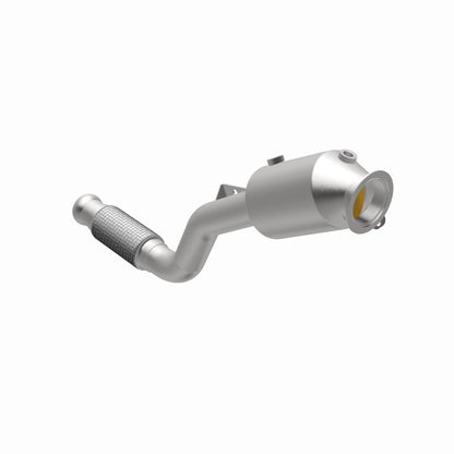 MagnaFlow Mercedes-Benz Metris OEM Grade Federal / EPA Compliant Direct-Fit Catalytic Converter 21-897 360 Degree Image Set