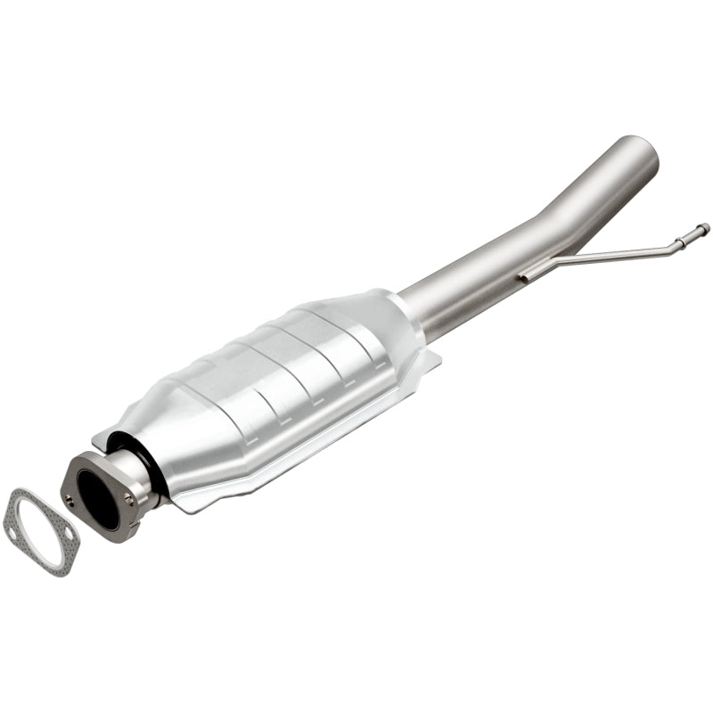 MagnaFlow California Grade CARB Compliant Direct-Fit Catalytic Converter 457010 Photo - Primary