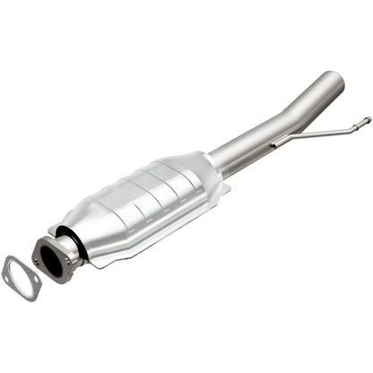 MagnaFlow California Grade CARB Compliant Direct-Fit Catalytic Converter 457010 Photo - Primary