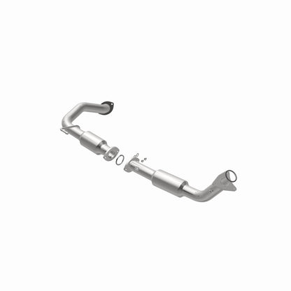 MagnaFlow Toyota Sequoia California Grade CARB Compliant Direct-Fit Catalytic Converter 5582559 360 Degree Image Set