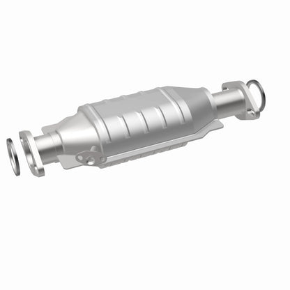 MagnaFlow Toyota Pickup Standard Grade Federal / EPA Compliant Direct-Fit Catalytic Converter 23895 360 Degree Image Set