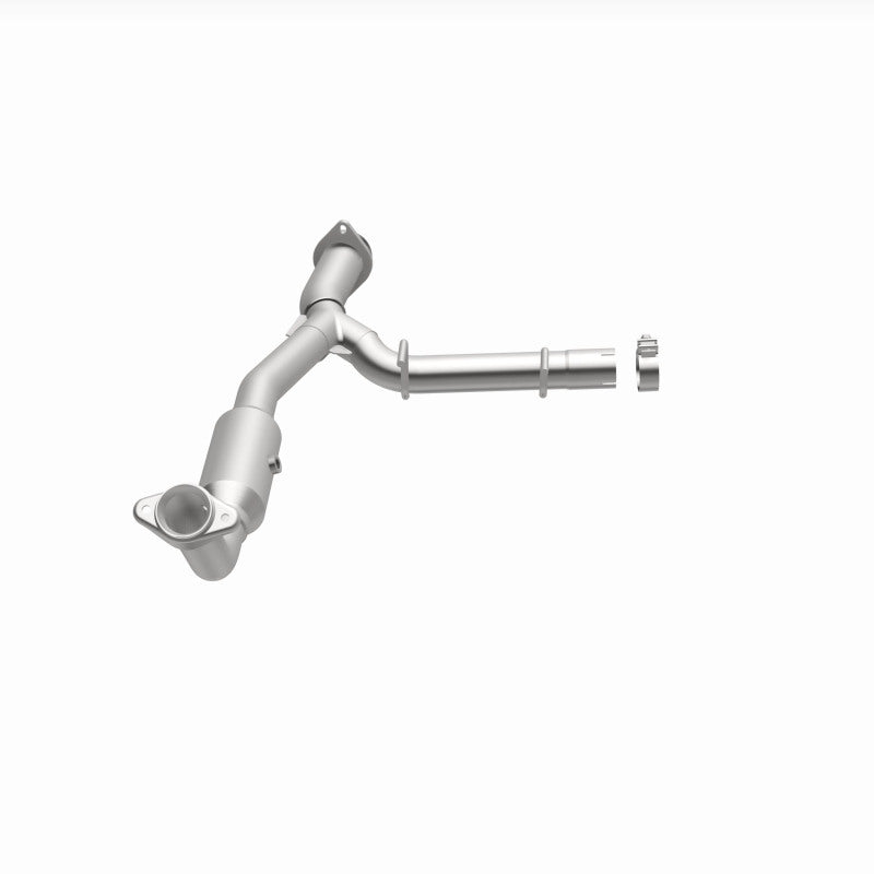 Magnaflow 05-06 Ford Expedition 5.4L Direct Fit Converter 4651411 4651411 360 Degree Image Set