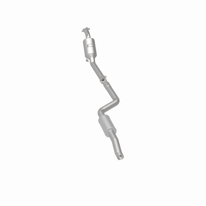 MagnaFlow Mercedes-Benz C300 California Grade CARB Compliant Direct-Fit Catalytic Converter 5461919 360 Degree Image Set