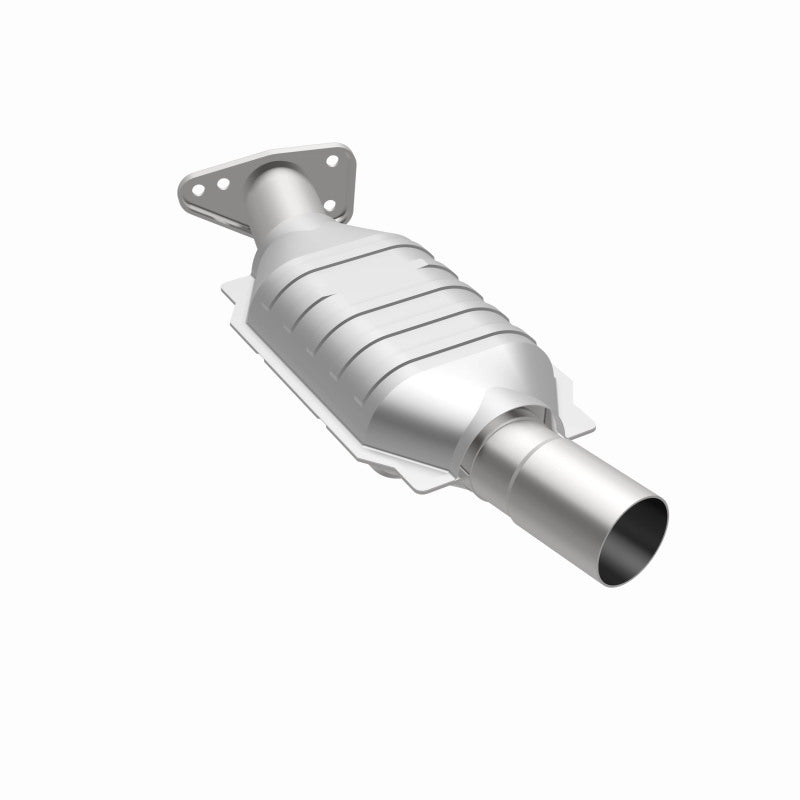 MagnaFlow Standard Grade Federal / EPA Compliant Direct-Fit Catalytic Converter 93431 360 Degree Image Set