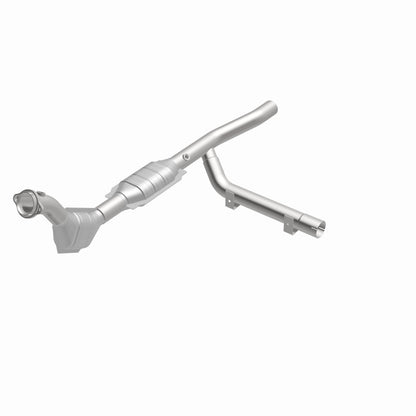MagnaFlow Ford Expedition California Grade CARB Compliant Direct-Fit Catalytic Converter 447150 360 Degree Image Set