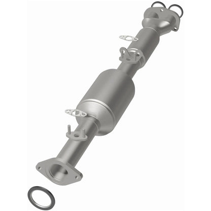 MagnaFlow Toyota Previa California Grade CARB Compliant Direct-Fit Catalytic Converter 3391896 Photo - out of package