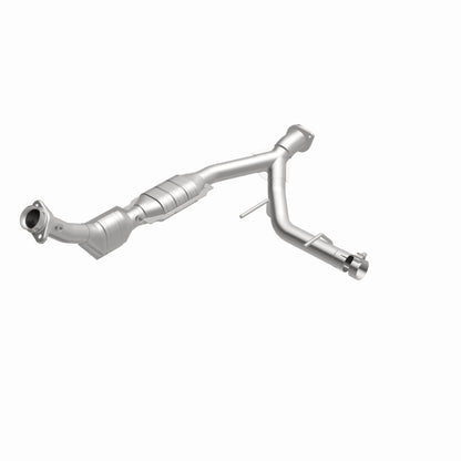 MagnaFlow Ford Expedition HM Grade Federal / EPA Compliant Direct-Fit Catalytic Converter 24414 360 Degree Image Set