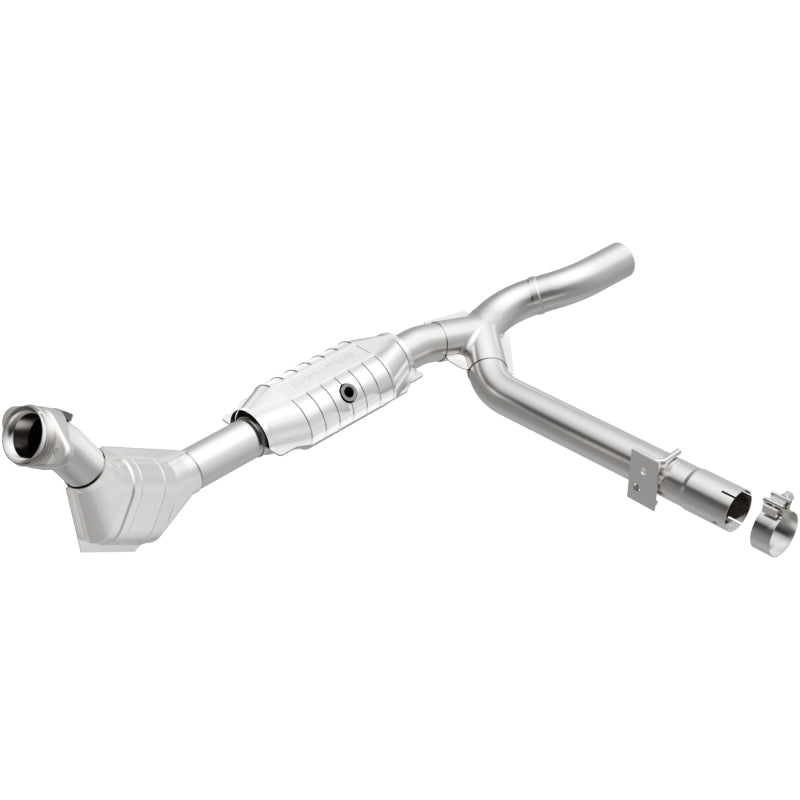 MagnaFlow Ford F-150 California Grade CARB Compliant Direct-Fit Catalytic Converter 447136 Photo - Primary