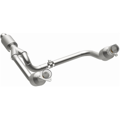 Magnaflow 14-15 Chevrolet Silverado 1500 Underbody 4.3L / 5.3L Direct-Fit Catalytic Converter 280424 280424 Photo - out of package