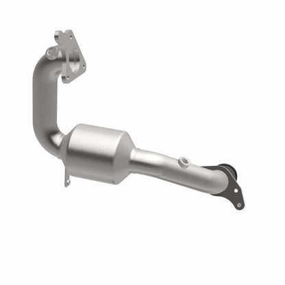 MagnaFlow Nissan Juke OEM Grade Federal / EPA Compliant Direct-Fit Catalytic Converter 52439 360 Degree Image Set