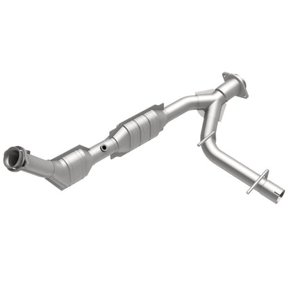 MagnaFlow Ford Expedition OEM Grade Federal / EPA Compliant Direct-Fit Catalytic Converter 49607 Photo - Primary
