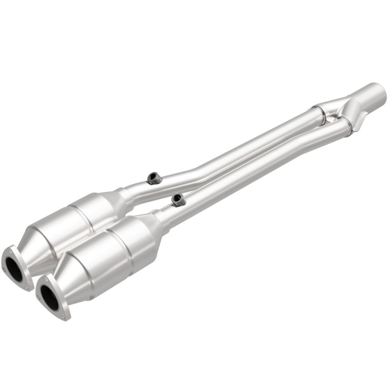 MagnaFlow HM Grade Federal / EPA Compliant Direct-Fit Catalytic Converter 24157 Photo - Primary