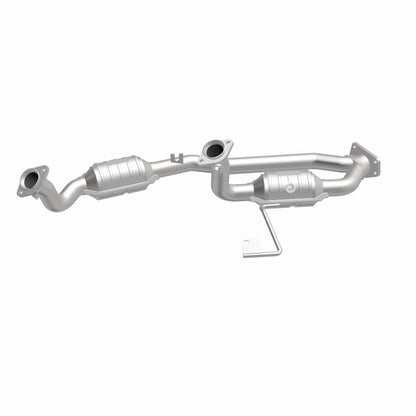 MagnaFlow Ford Windstar HM Grade Federal / EPA Compliant Direct-Fit Catalytic Converter 93450 360 Degree Image Set