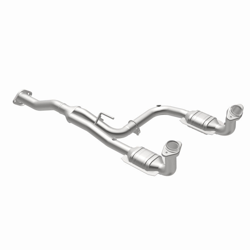 MagnaFlow Jeep Liberty OEM Grade Federal / EPA Compliant Direct-Fit Catalytic Converter 49186 360 Degree Image Set