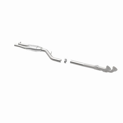 MagnaFlow BMW 525i Standard Grade Federal / EPA Compliant Direct-Fit Catalytic Converter 23807 360 Degree Image Set