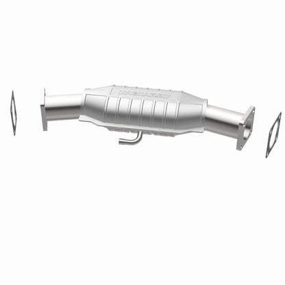 MagnaFlow Chevrolet Standard Grade Federal / EPA Compliant Direct-Fit Catalytic Converter 93426 360 Degree Image Set