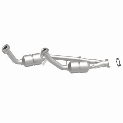 MagnaFlow Ford Windstar HM Grade Federal / EPA Compliant Direct-Fit Catalytic Converter 23382 360 Degree Image Set