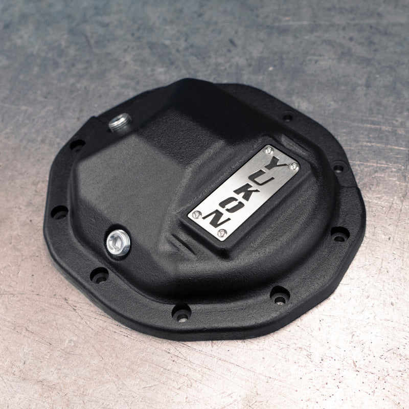 Yukon Gear & Axle Yukon Hardcore Nodular Iron Cover for Rear GM 8.6in w/8mm Cover Bolts YHCC-GM8.5-M YHCC-GM8.5-M Photo - lifestyle view