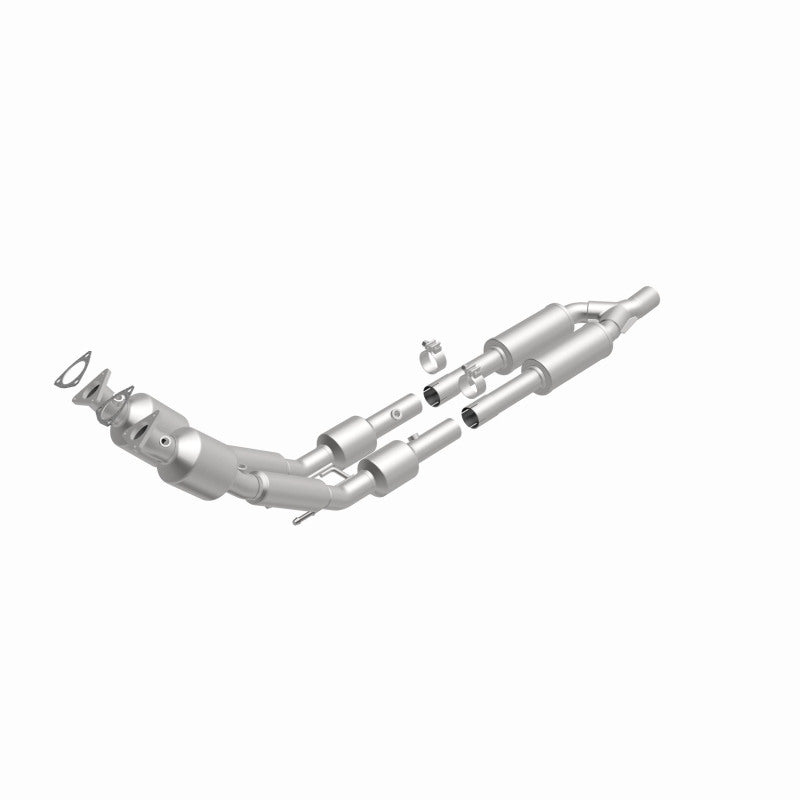 MagnaFlow Volkswagen Passat California Grade CARB Compliant Direct-Fit Catalytic Converter 551799 360 Degree Image Set