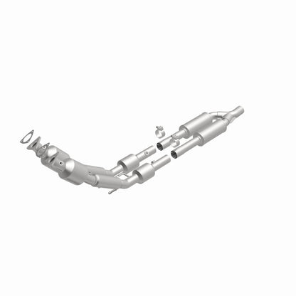 MagnaFlow Volkswagen Passat California Grade CARB Compliant Direct-Fit Catalytic Converter 551799 360 Degree Image Set