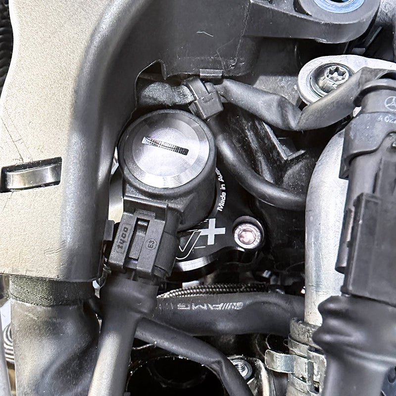 Go Fast Bits GFB Diverter Valve DV+ 2020+ Mercedes-Benz CLA35 AMG 2.0T / 16-18 Mercedes-Benz CLA45 AMG T9388 T9388 Photo - Mounted