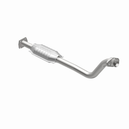 MagnaFlow Standard Grade Federal / EPA Compliant Direct-Fit Catalytic Converter 23421 360 Degree Image Set