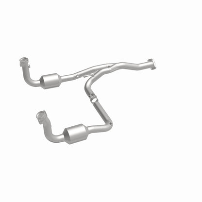 MagnaFlow Jeep Liberty California Grade CARB Compliant Direct-Fit Catalytic Converter 5451186 360 Degree Image Set
